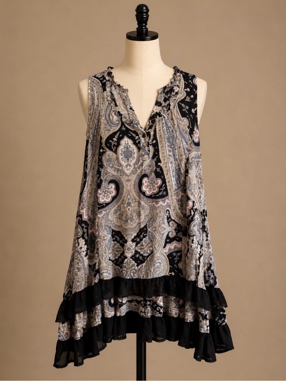 Sleeveless Paisley Ruffle-Hem Tunic Dress - Black & Neutral Paisley